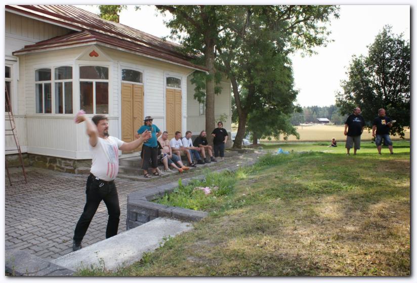 802x537 pixels (94K)